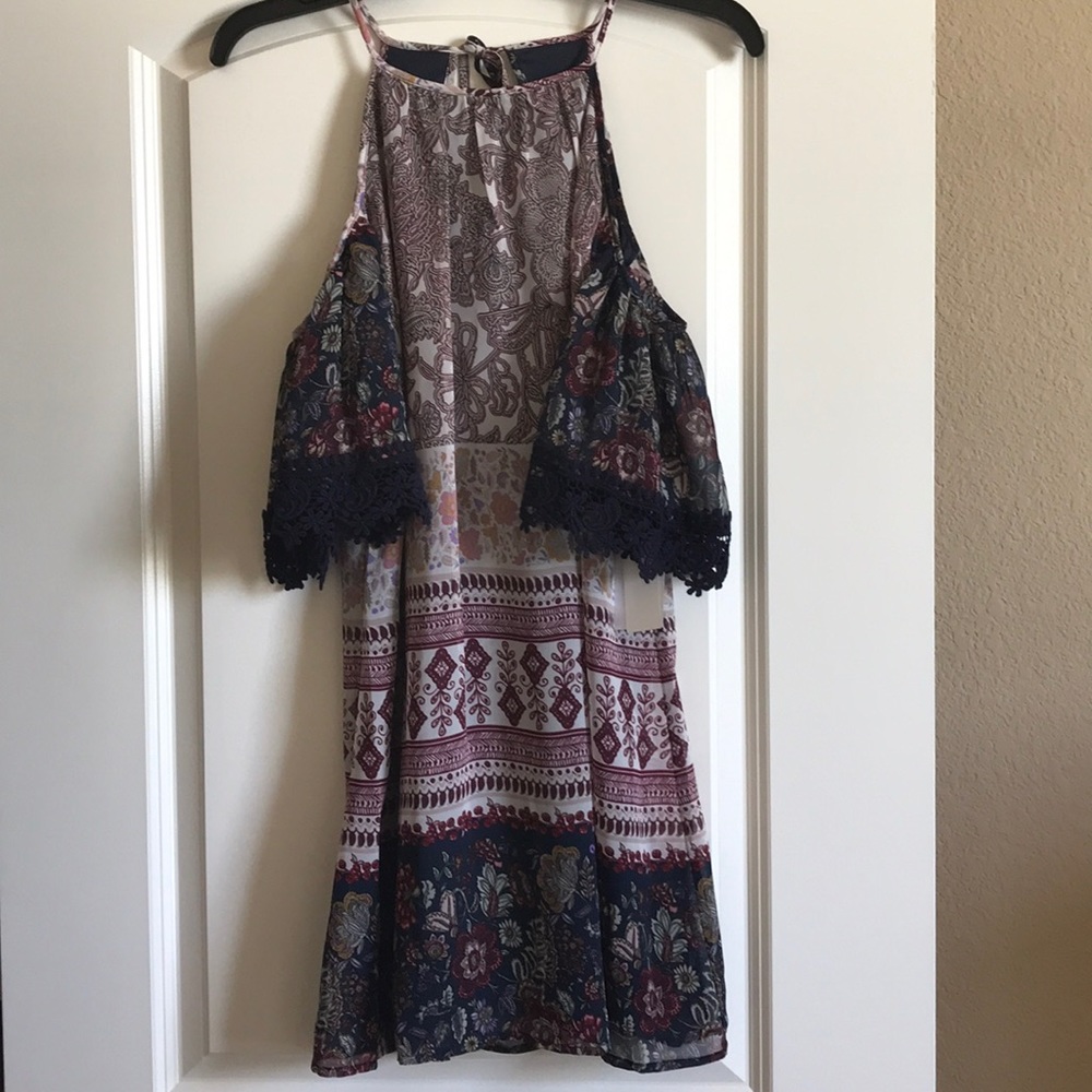 NWT Xtraordinary cold shoulder dress, small